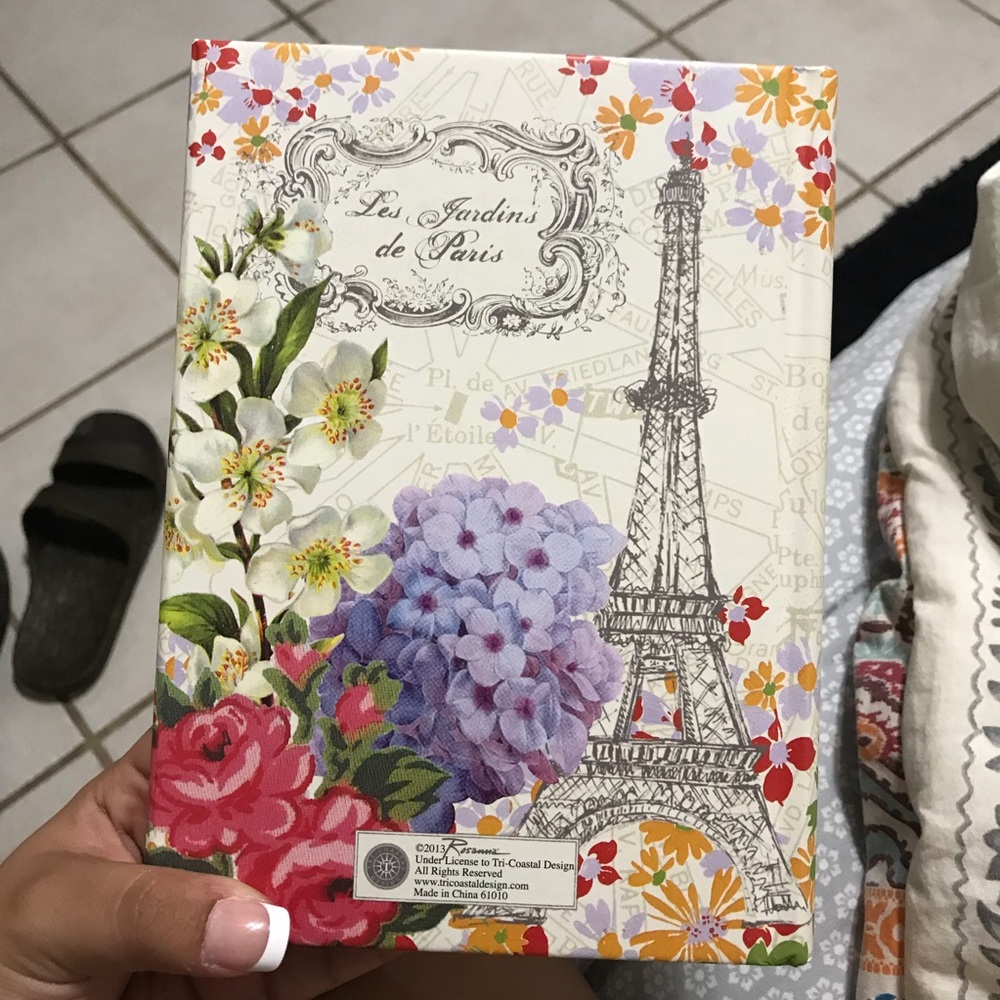 Notebook - Picture 2 of 3